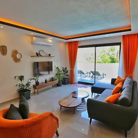 Antalya Uezuemlue Boelgesinde Oezel Havuzlu ヴィラ カシュ